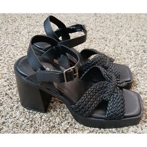 Torrid Women's Crisscross Platform Heel Sandal Black Size 7.5WW